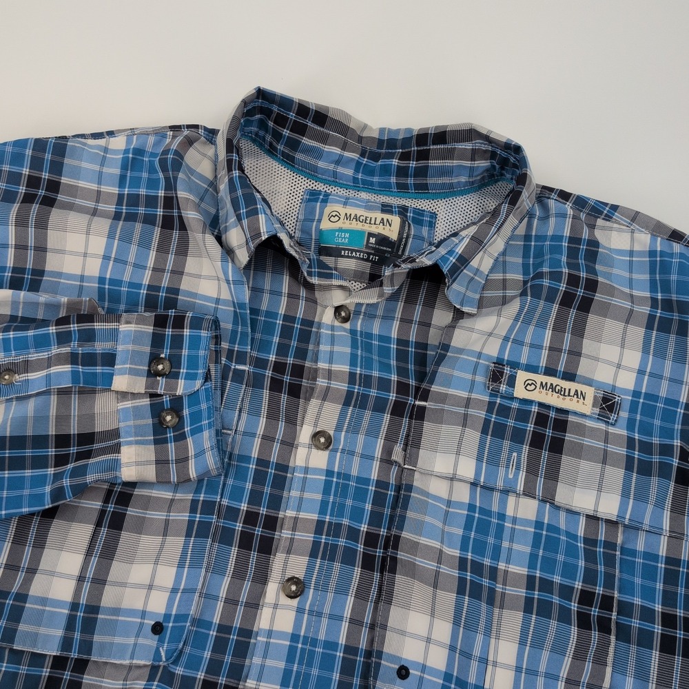 Magellan Outdoors Mens Fish Gear Blue Plaid Long Sleeve Shirt Sz M Relaxed Fit